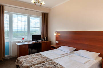 Двухместный номер с 1 кроватью или 2 отдельными кроватями и балконом в Гостинице Машук